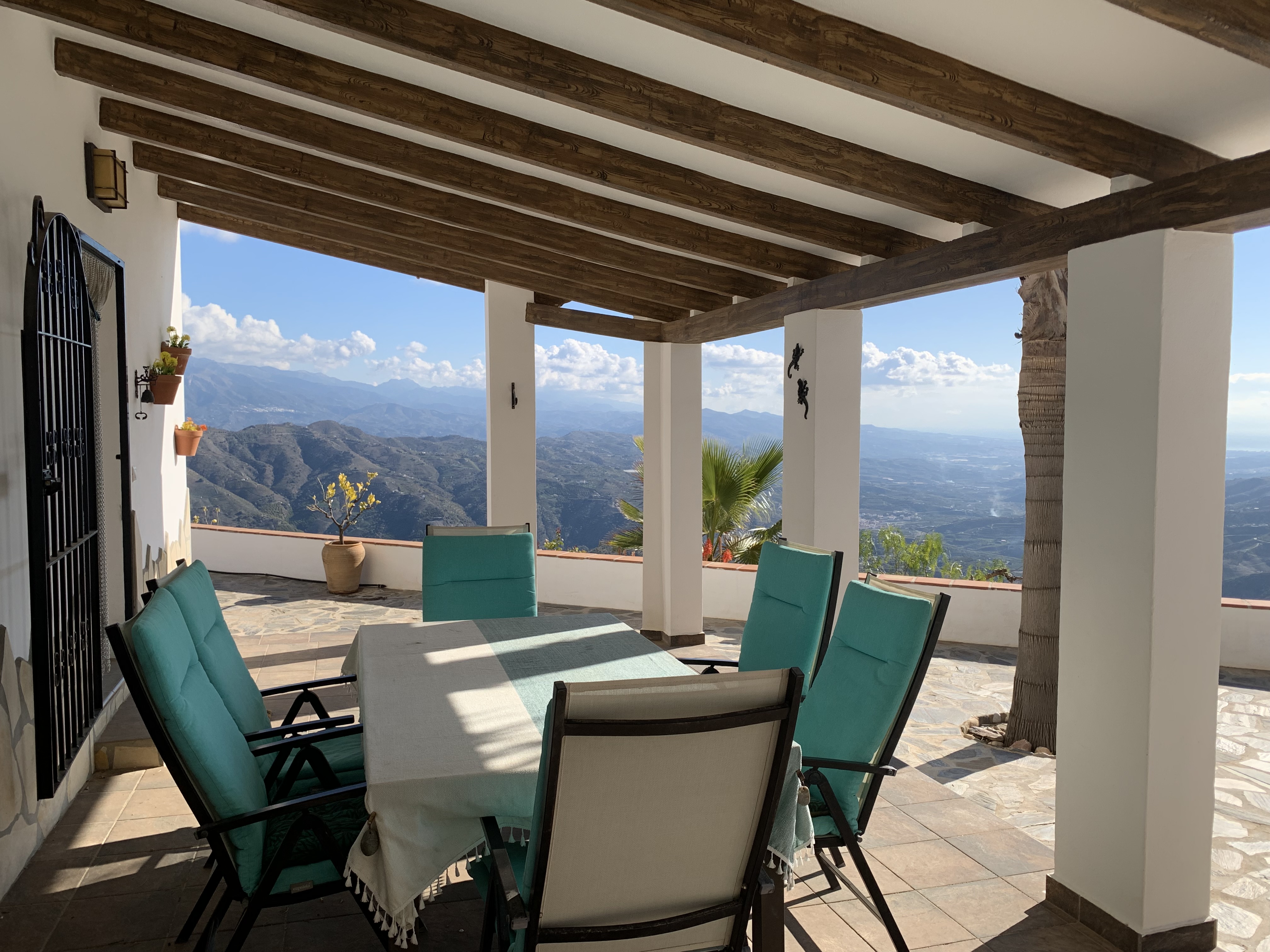 Terrace with shade